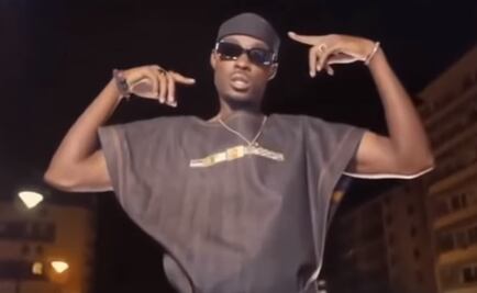 Acusan a rapero francés de incitar "a matar bebés blancos" en canción