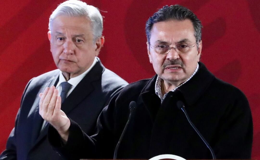 ¿Director de Pemex en rebeldía?