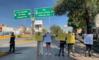 Protestan por liberación de hombre acusado de secuestro y bloquean Circuito Interior; motociclista atropella a mujer