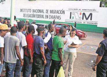 Three migration agents accused of extorting Cuban migrants