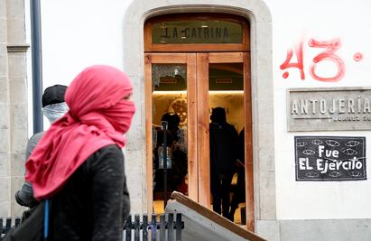 Asciende a más de 15 mdp los daños tras marcha por aniversario del caso Ayotzinapa: Canaco