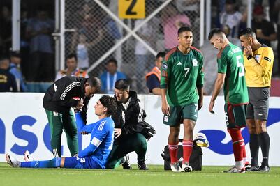 Selección Mexicana revela el parte médico de Guillermo Ochoa; sufrió una contusión