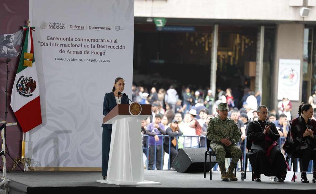 La presidenta Claudia Sheinbaum Pardo en la ceremonia conmemorativa del Día Internacional de la Destrucción de Armas de Fuego, en la Basílica de Guadalupe, este 9 de julio del 2025. Foto: Diego Simón / EL UNIVERSAL