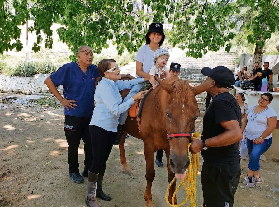 Para los padres de familia, sacar adelante a sus hijos con alguna discapacidad no es nada fácil, relató Martha Luz Falcone, presidenta de la Asociación Falcone para Niños con Discapacidad. Foto: Roberto Aguilar y Especial