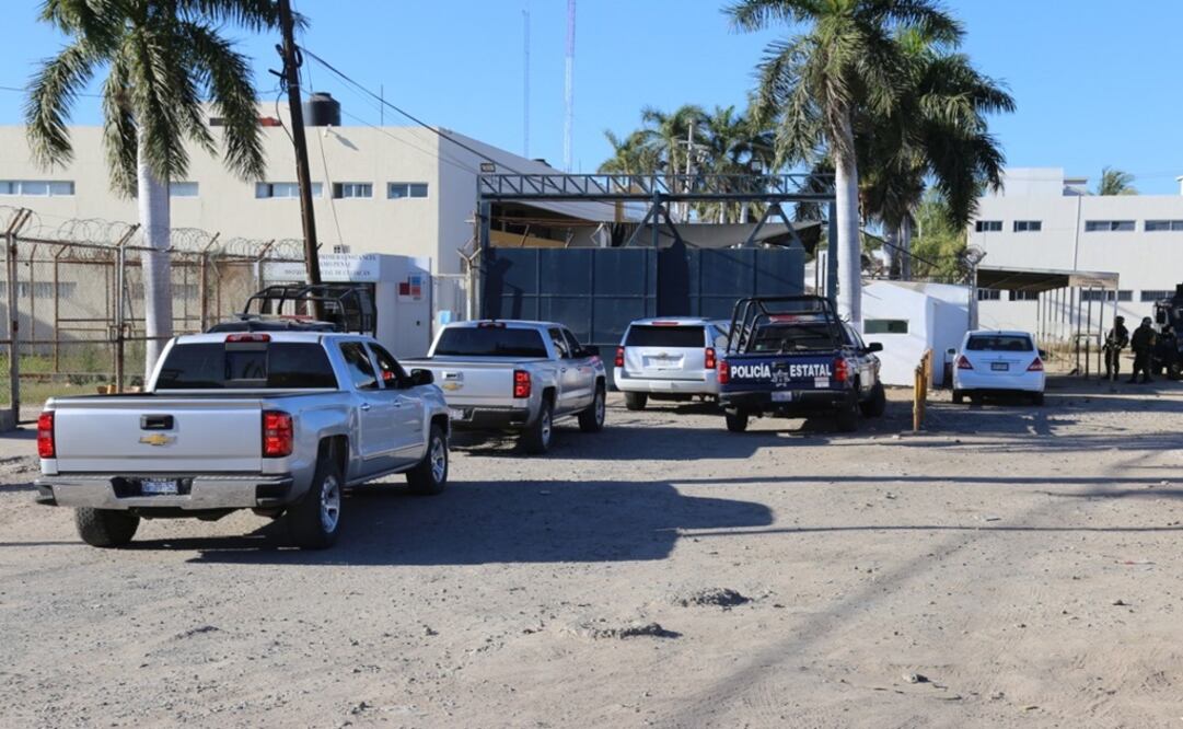 En este mismo centro de reclusión, en una revisión sorpresiva se habían asegurado teléfonos celulares, cargadores y diversos instrumentos punzo cortantes, martillos y machetes. Foto: Secretaría de Seguridad Pública del Estado