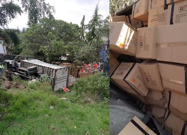 Camión queda sin frenos y vuelca en barranca de Tlalpan, reportan dos lesionados