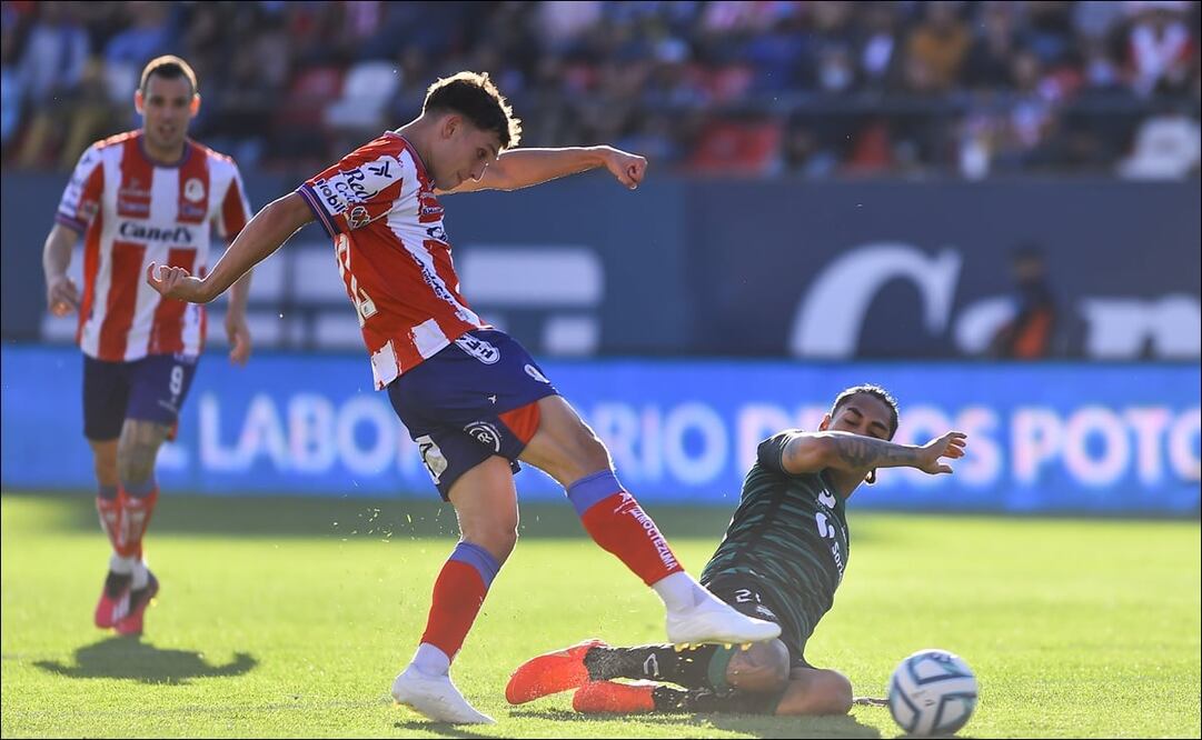 Los dos clubes se dedicaron a medir al rival luego de las dos anotaciones. FOTO: Imago7