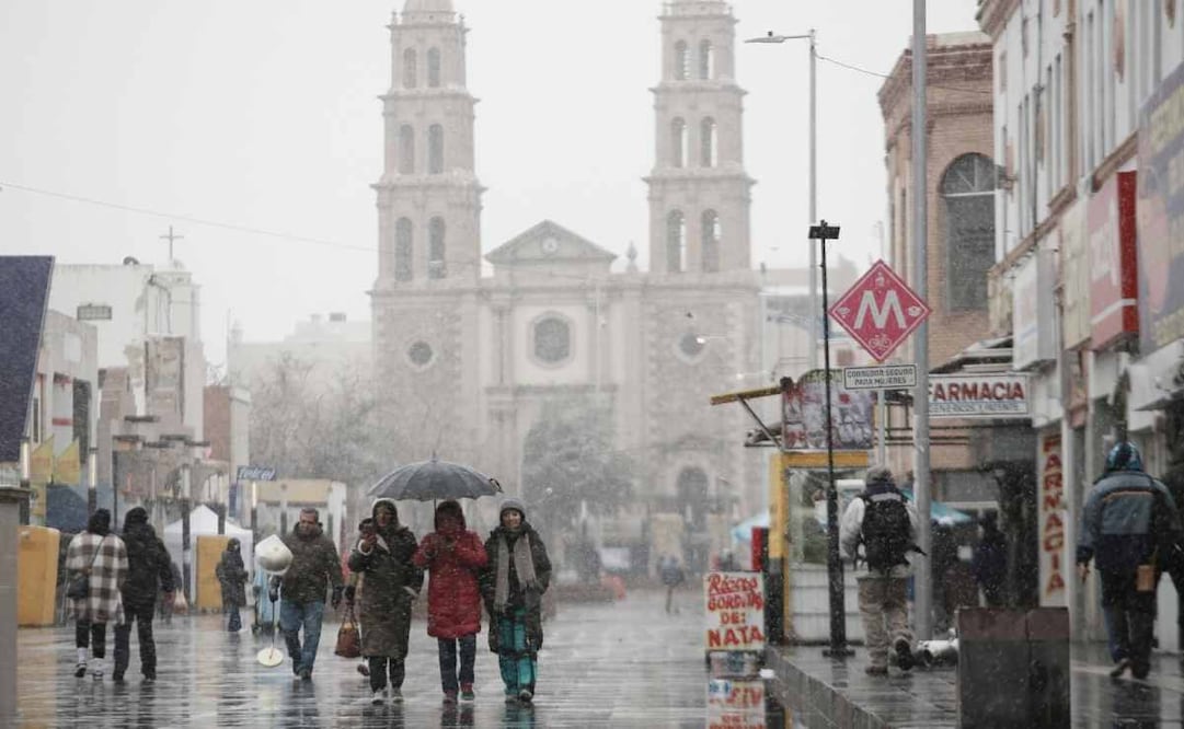 Cae nevada en Ciudad Juárez, habitantes se abrigan para mitigar las temperaturas congelantes 9 de enero 2025. Foto: Christian Torres / EL UNIVERSAL