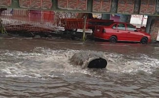 Fuertes lluvias generan encharcamientos en Los Reyes La Paz; activan brigadas de desagüe 