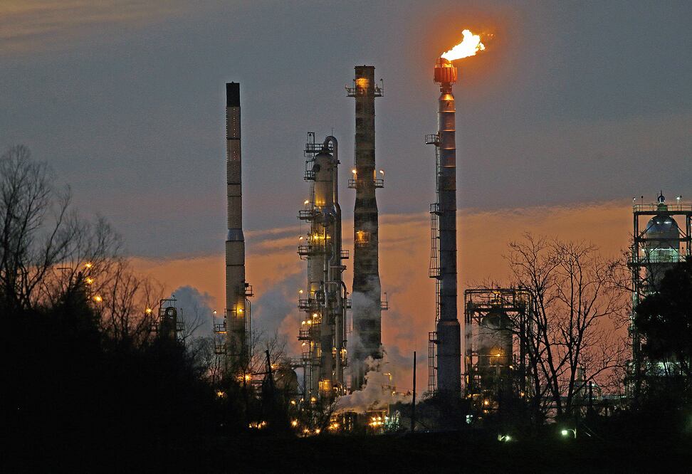 Bajaron en este año 16 mil 886 millones de dólares; volatilidad y baja en petroprecios, entre las causas (ARCHIVO. EL UNIVERSAL)