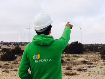 Iberdrola inicia venta de energía en el país