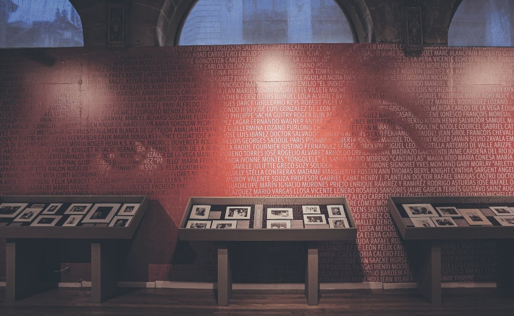 También se exhiben decenas de imágenes sobre la vida personal de la escritora, pero, sobre todo, de la profesional. Foto: Gabriel Pano/ EL UNIVERSAL