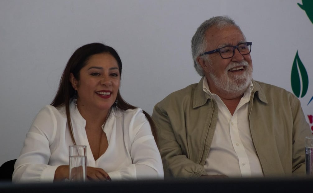 Xóchitl Bravo, comentó que el documento entregado recoge la voz de centenares de asistentes a los foros. 
Foto: Fernanda Zamora