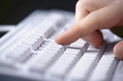 Estudio revela que 7 de cada 10 alumnos de preparatoria viven ciberacoso