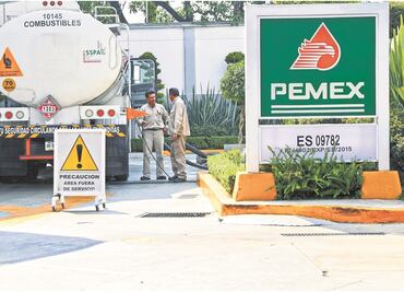 México cancelaría licitaciones para buscar socios a Pemex: Reuters