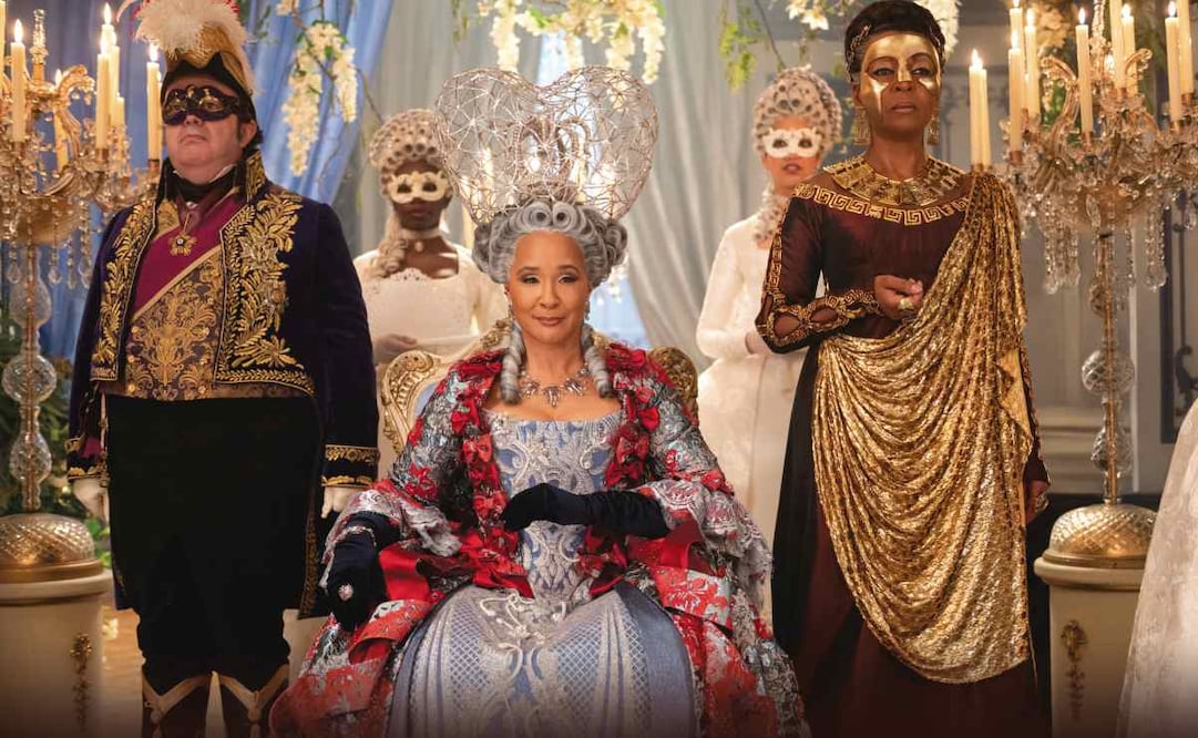 Daniel Francis, Golda Rosheuvel y Adjoa Andoh. Foto: Netflix