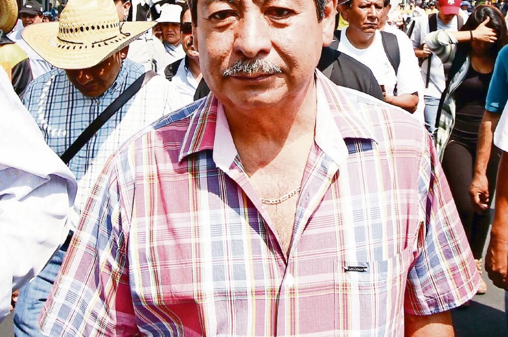 Rubén Núñez (imagen) y otros líderes de la Sección 22 fueron electos para sus cargos en septiembre de 2012 (ARCHIVO EL UNIVERSAL)