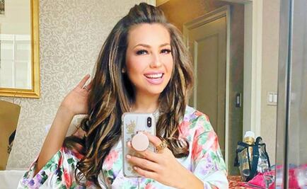 Thalía promociona canción en bikini