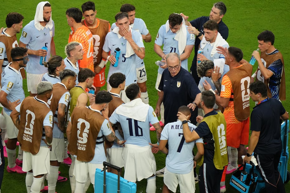Marcelo Bielsa con la selección de Uruguay, durante la Copa del Mundo de 2026 - Foto: EFE