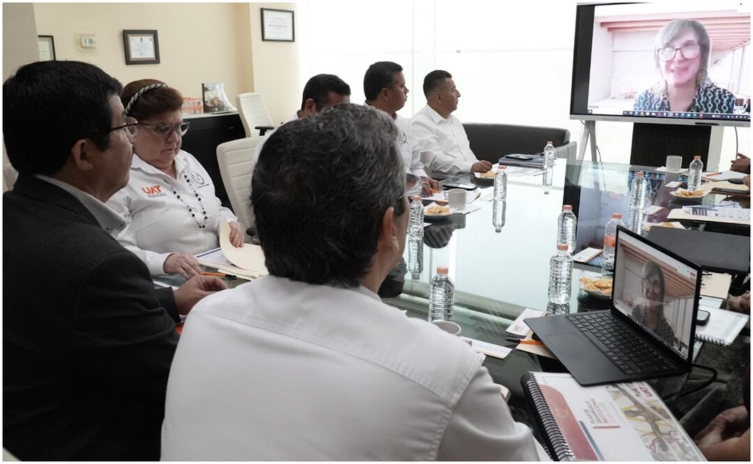 Reunión entre el rector de la UAT, Dámaso Anaya Alvarado con personal ejecutivo de Microsoft México y Latinoamérica. Foto: Especial