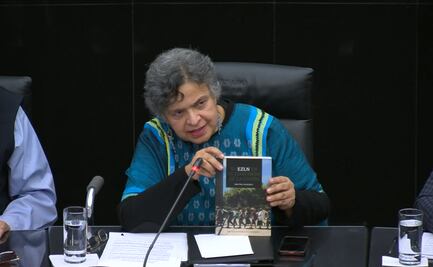 Beatriz Paredes presenta libro "El EZLN en Congreso de la Unión"