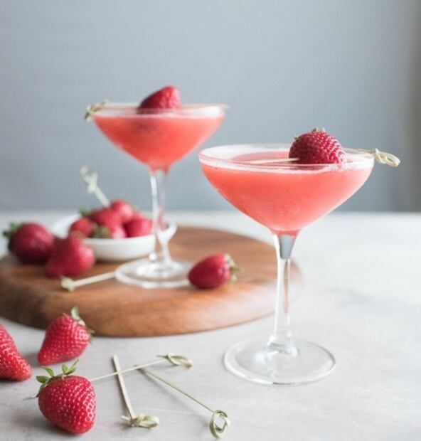 Bebidas súper frescas para recibir el verano