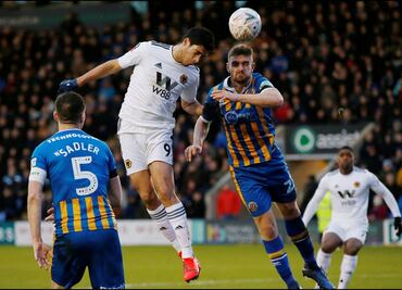 Con gol de Raúl Jiménez, Wolverhampton rescata empate