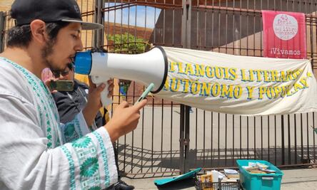 Por “monopolizar dinero público”, clausuran simbólicamente Feria del Libro de Oaxaca