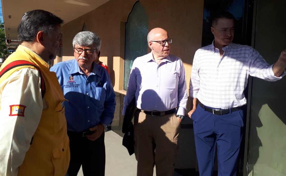 El titular de la Secretaría de Salud explicó que se encuentran en la primera fase de las acciones sanitarias que se implementarán, la cual consiste en atender la emergencia. Foto: @JoseNarroR