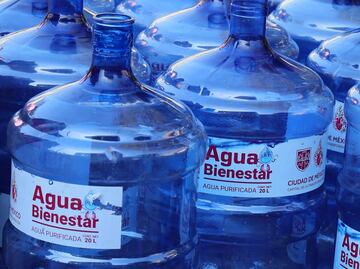 "Agua Bienestar" cumple con acreditaciones de calidad, señala gobierno de CDMX; aseguran se distribuyen más de mil garrafones al día