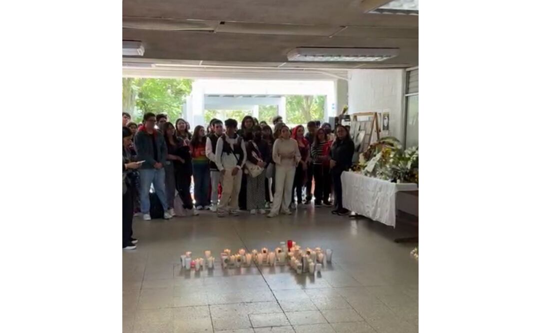 Rinden homenaje a Ana Daniela Barragán Ramírez estudiante de la FES Cuautitlán.
Foto: Especial