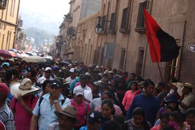 CNTE realiza plantón en centro de Morelia