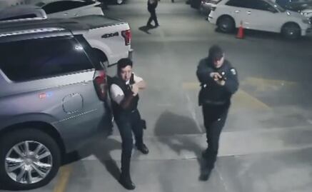 ¿De qué acusan a los policías que dispararon contra tres personas en el AICM?