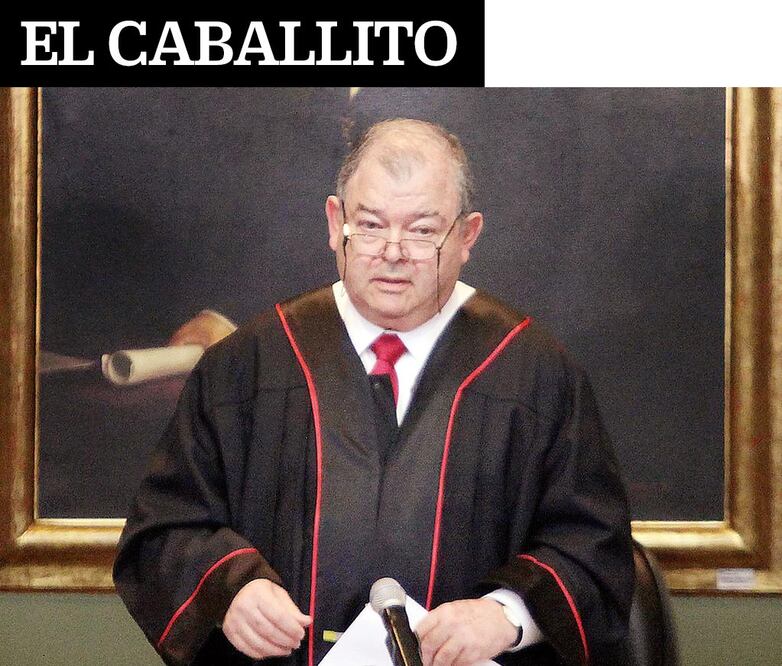 Edgar Elías Azar marca terreno