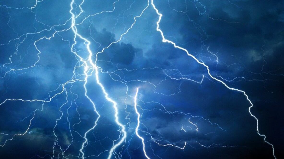 A diferencia de los rayos de esta imagen, las megadescargas no pueden apreciarse a simple vista. Foto: Getty Images 