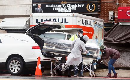 A un año de la pandemia, NY aún tiene cientos de cuerpos de víctimas en camiones: medio