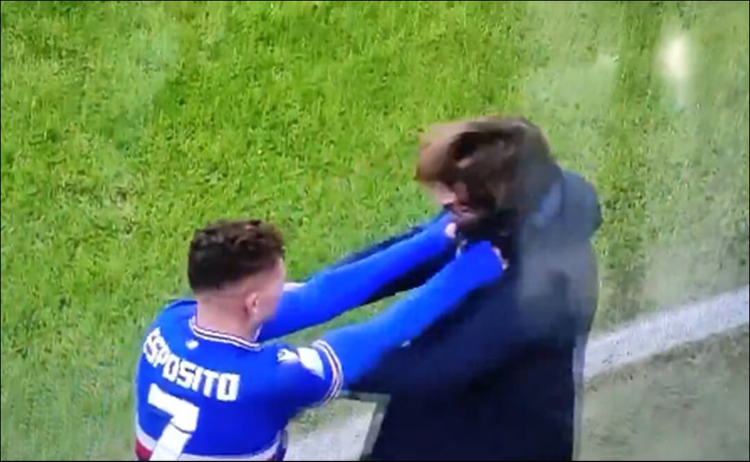 Andrea Pirlo fue "sarandeado" por un futbolista en festejo de gol / Foto: Especiales