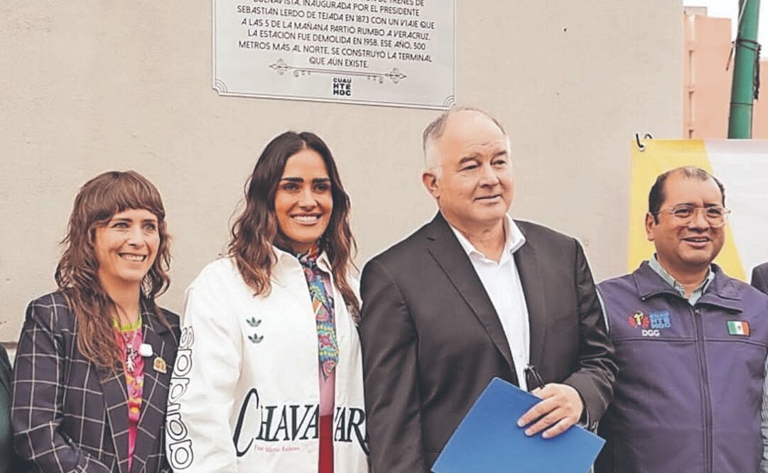La edil Alessandra Rojo y el columnista Héctor de Mauleón. Foto: Especial
