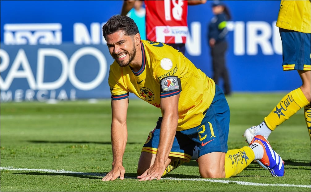 Amargo festejo de gol para Henry Martín. FOTO: IMAGO7