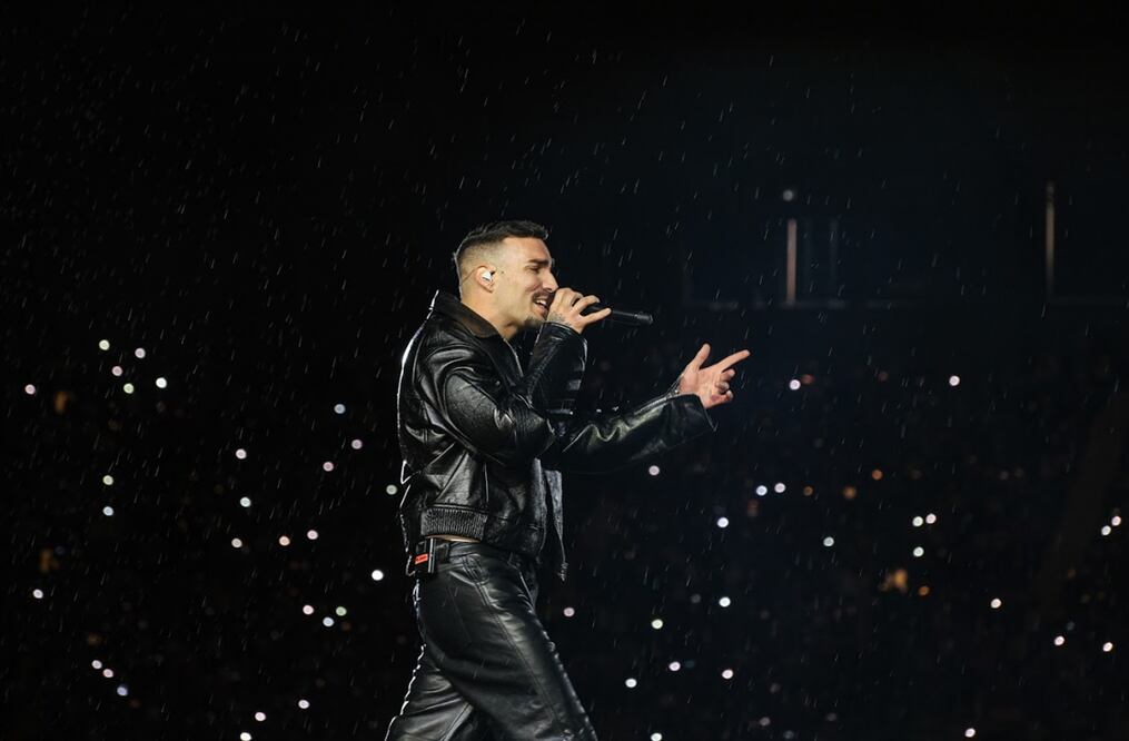 Ayer se llevó a cabo el concierto de Rels B en el Foto Sol.
Fotos: Ocesa / Liliana Estrada