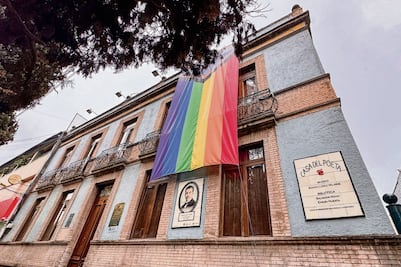 Poetas acusan despojo al borrar a López Velarde