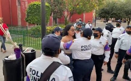"¡Justicia para Debanhi!"; reportan hasta 15 feministas detenidas por protesta en Guanajuato
