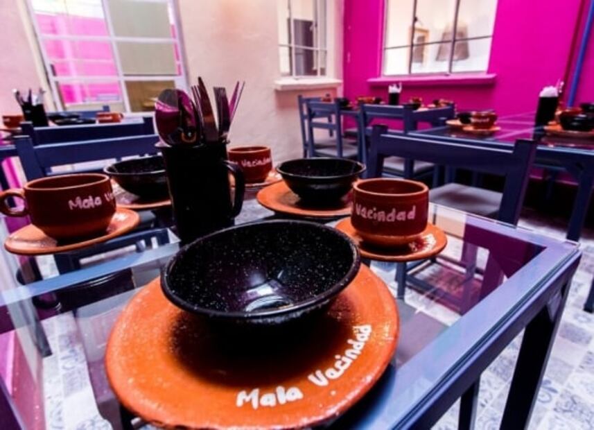 Mala Vecindad: el hotel con terraza dedicado a la cerveza artesanal en CDMX