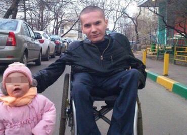 Rusia envía a prisión a discapacitado por robar scooter; condena causa revuelo