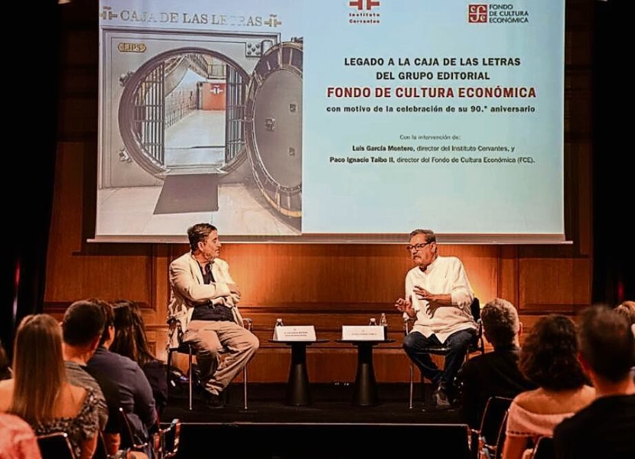 Taibo II charló con Luis García Montero. Foto: de Instituto Cervantes