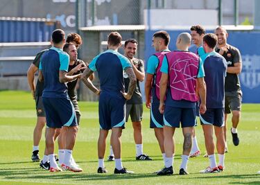 Xavi y el Barcelona se ponen como meta llegar a octavos en la Champions League