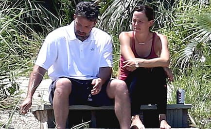 Captan a Ben Affleck muy cerca de niñera