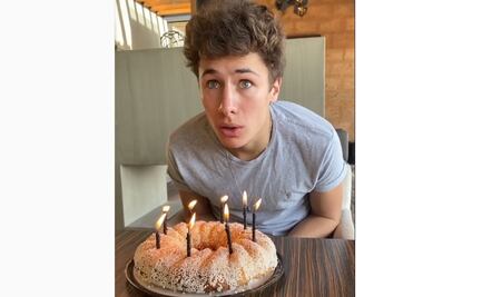 Coronavirus: Juanpa Zurita asusta y celebra su cumpleaños