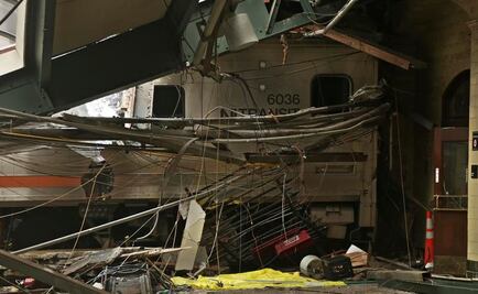 Tren que chocó en Nueva Jersey iba a exceso de velocidad: funcionario 