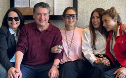 Difunden foto de Yolanda Andrade tras falsa versión de su muerte; está sonriente en silla de ruedas